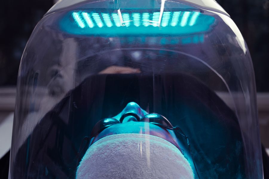 Illustrative LED light therapy equipment photograph; not a Valeon patient, procedure, or result